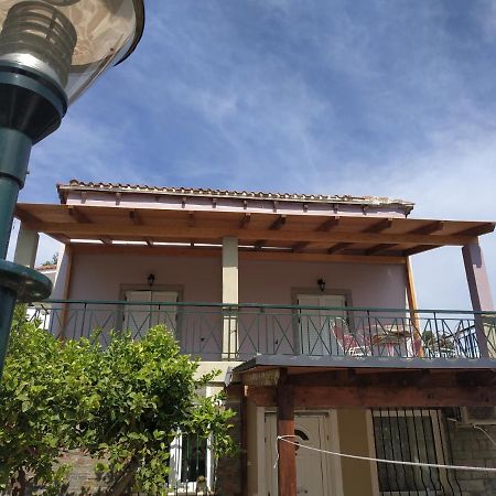 Near Airportand Metropolitan Penelopi Cozy Home Артеміда Екстер'єр фото