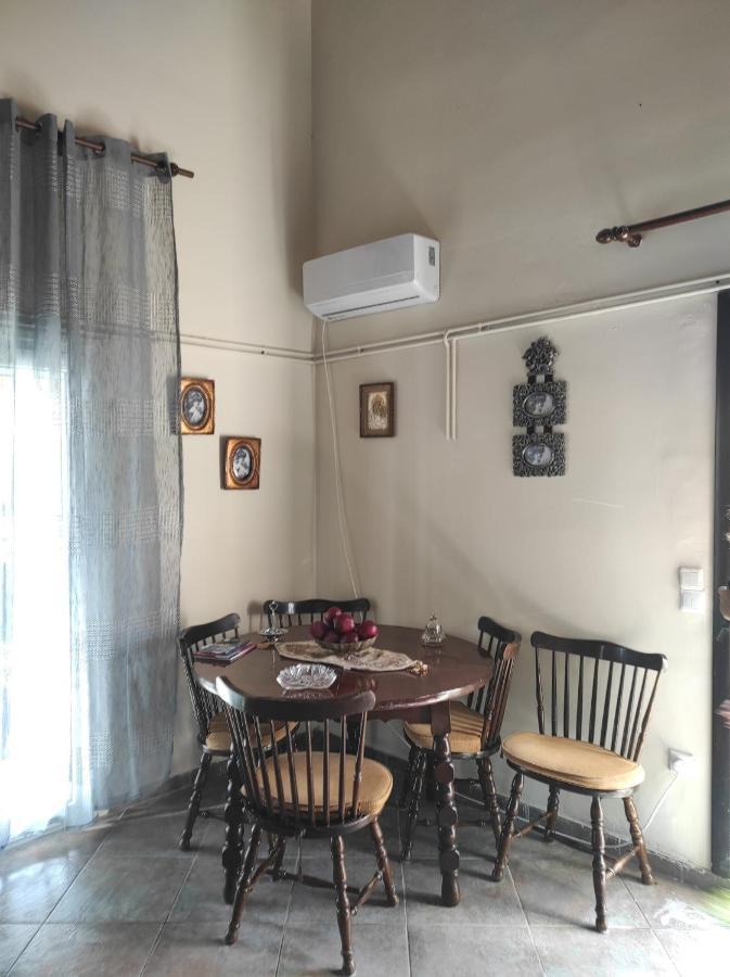Near Airportand Metropolitan Penelopi Cozy Home Артеміда Екстер'єр фото